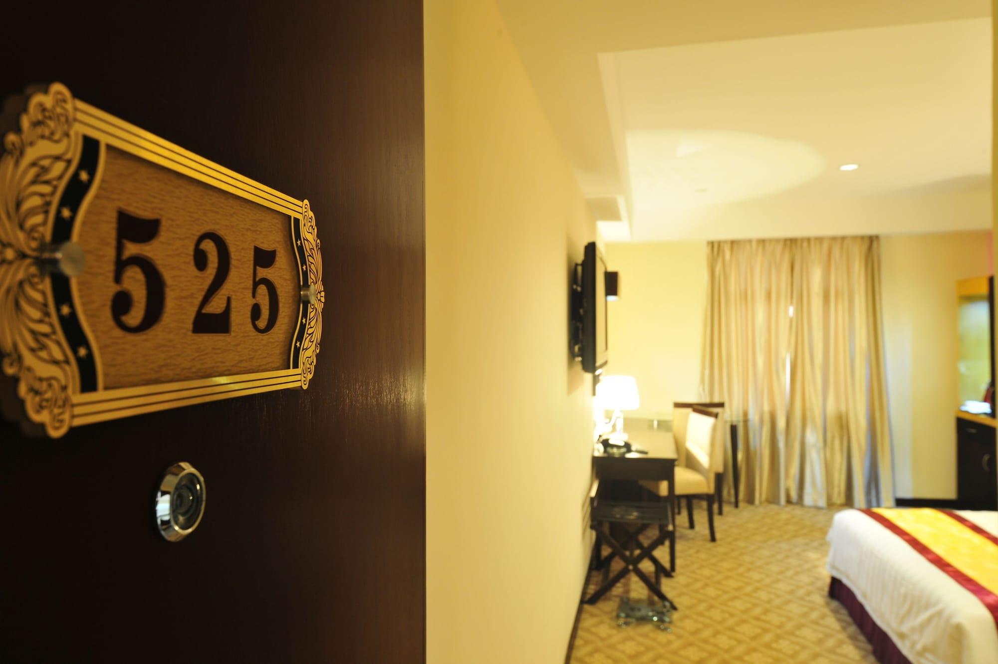 Hallmark Crown Hotel Malacca Kültér fotó