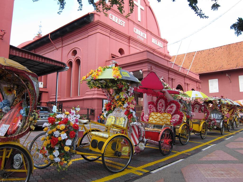 Hallmark Crown Hotel Malacca Kültér fotó