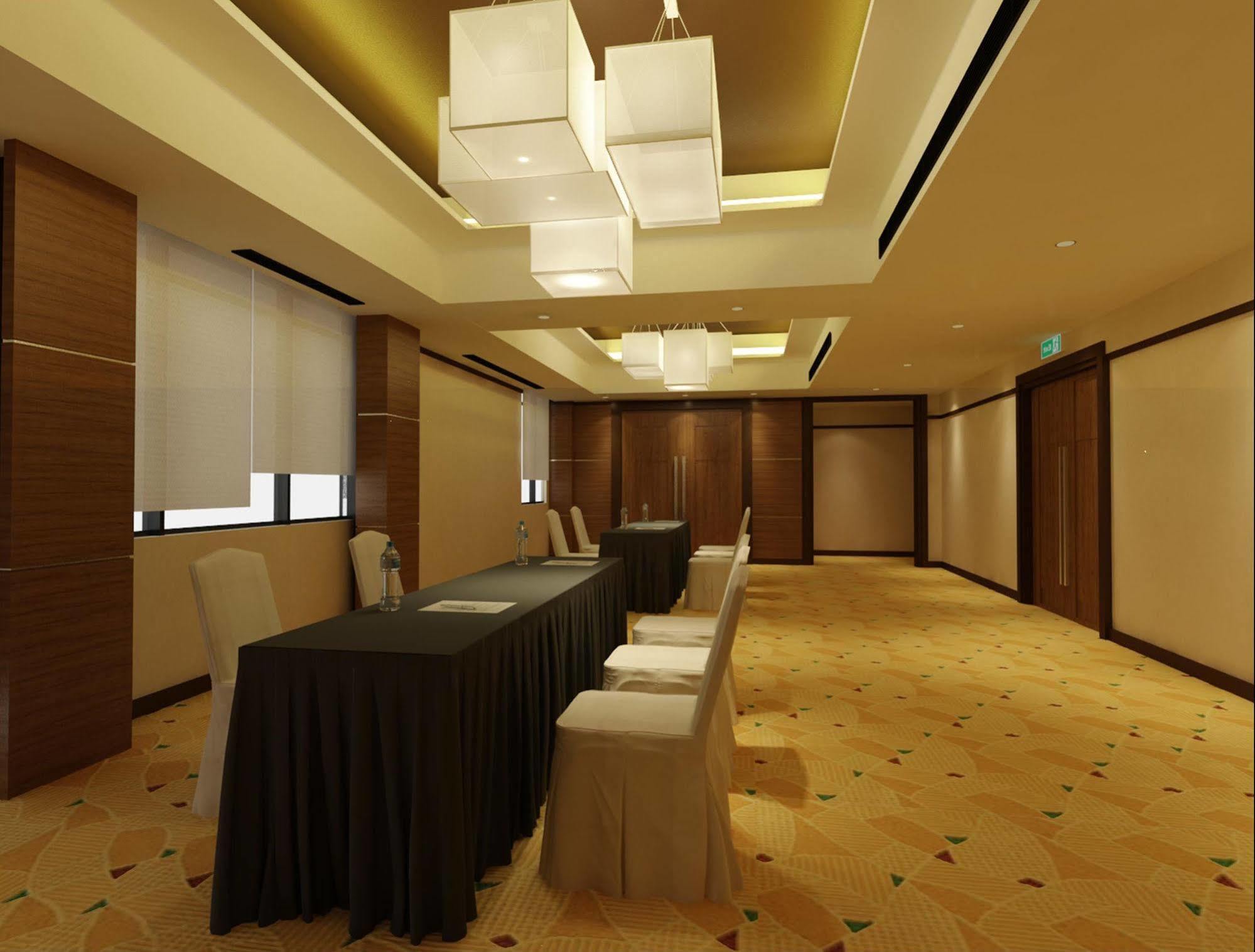 Hallmark Crown Hotel Malacca Kültér fotó
